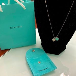 Classic Tiffany Heart Pendant Necklace w envelope, bag and receipt
